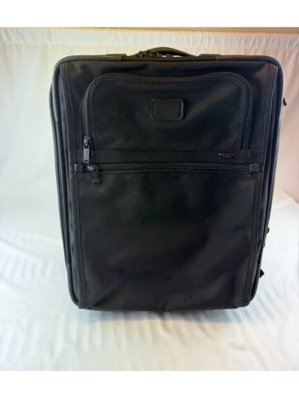 TUMI Black Nylon Alpha 2 Continental Carry On Suitcase 21
